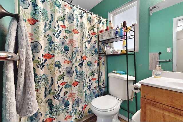 2040 Gomez Drive SW, Los Lunas, NM 87031