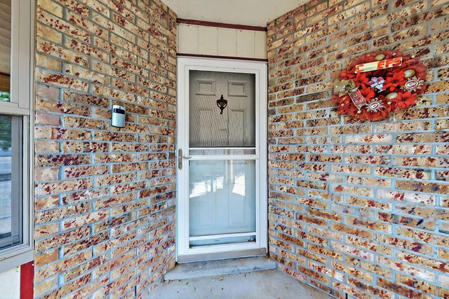 2040 Gomez Drive SW, Los Lunas, NM 87031