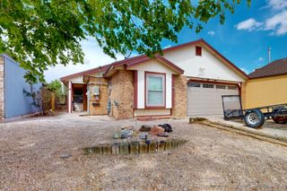 2040 Gomez Drive SW, Los Lunas, NM 87031