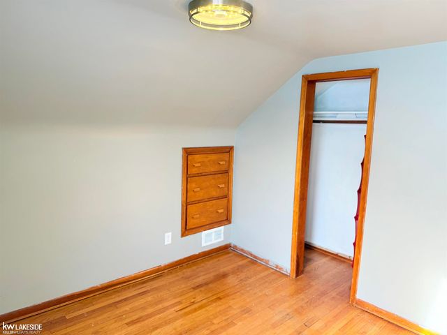 22118 Firwood Avenue, Eastpointe, MI 48021