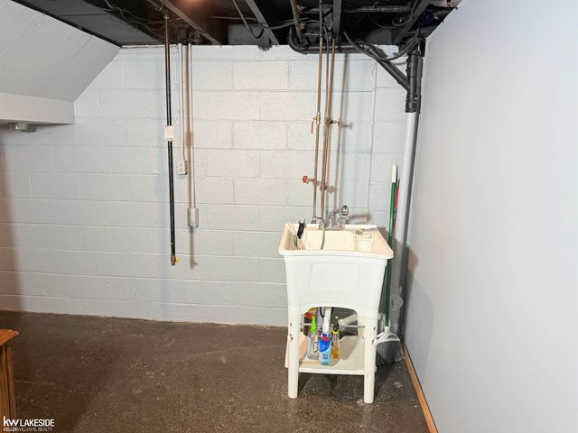 22118 Firwood Avenue, Eastpointe, MI 48021