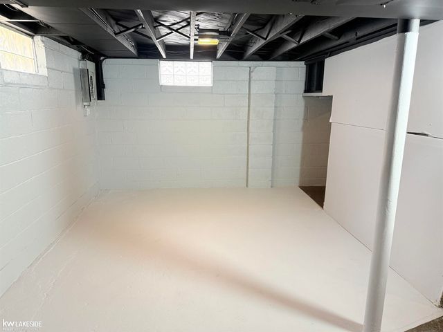 22118 Firwood Avenue, Eastpointe, MI 48021