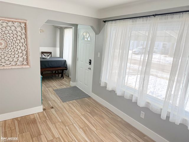 22118 Firwood Avenue, Eastpointe, MI 48021