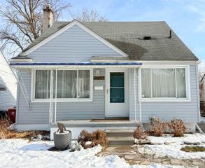 22118 Firwood Avenue, Eastpointe, MI 48021