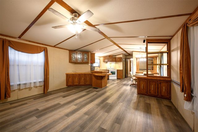 333 Private Road 1520, Bridgeport, TX 76426