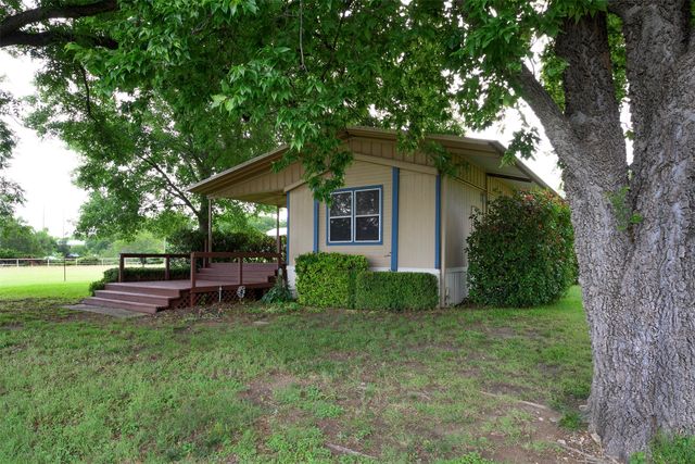 333 Private Road 1520, Bridgeport, TX 76426