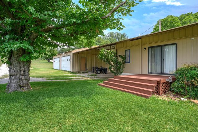 333 Private Road 1520, Bridgeport, TX 76426