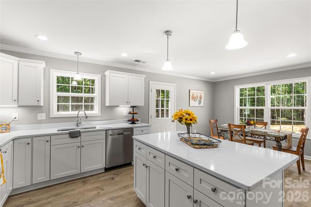 2489 Pineview Drive, Lancaster, SC 29720