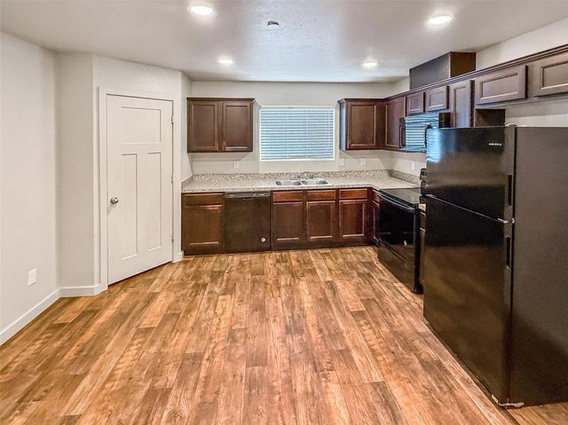 10535 Mills Road 4B, Houston, TX 77070