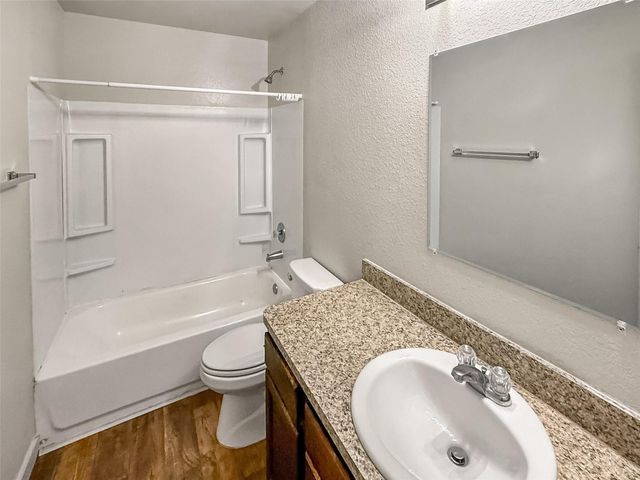 10535 Mills Road 4B, Houston, TX 77070