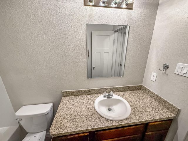 10535 Mills Road 4B, Houston, TX 77070