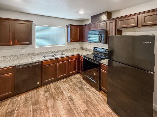 10535 Mills Road 4B, Houston, TX 77070