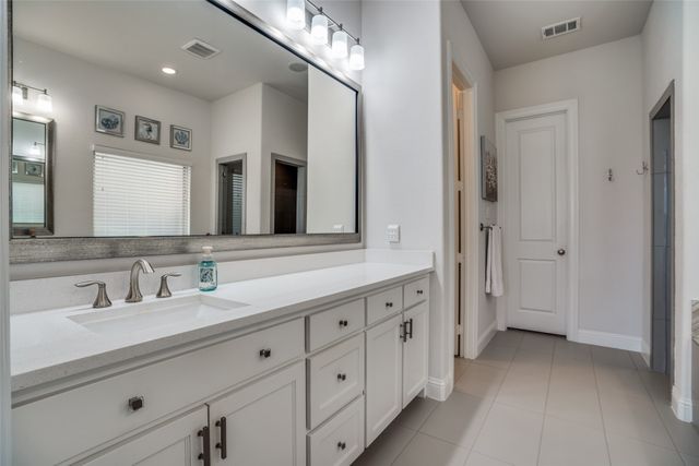 1011 Riviera Road, Roanoke, TX 76262