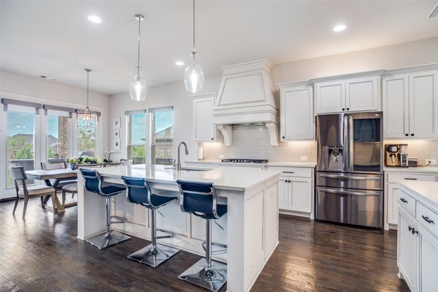 1011 Riviera Road, Roanoke, TX 76262