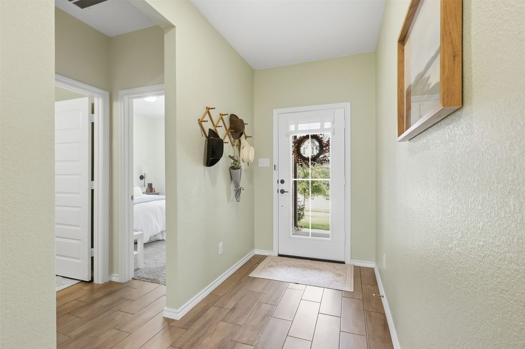 8209 Tomcat Trail, Godley, TX 76044 — photo 5