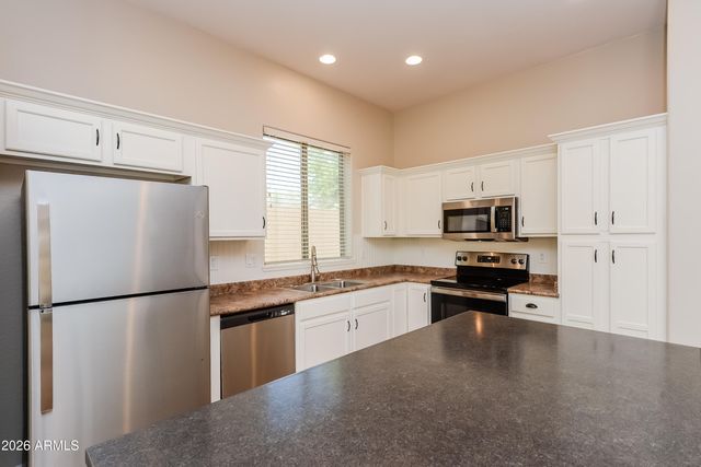 3581 W BELLE Avenue, San Tan Valley, AZ 85144