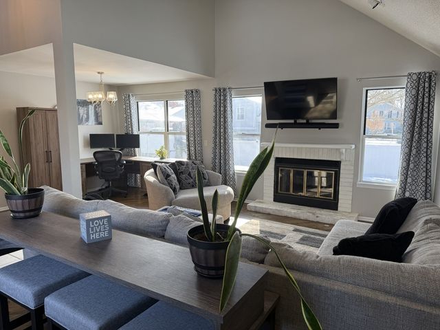 525 Lasalle Lane, Buffalo Grove, IL 60089