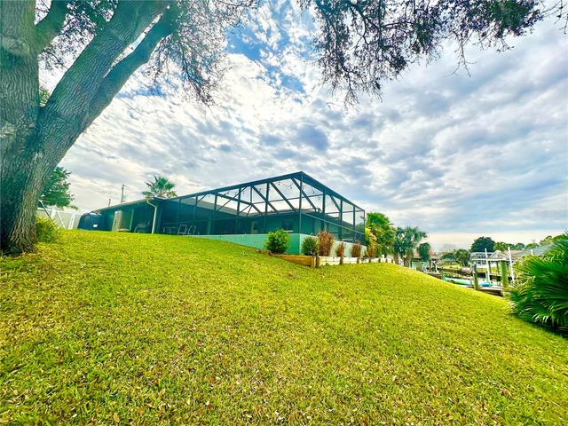 21 CORONA COURT, Palm Coast, FL 32137