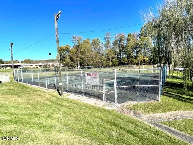 1145 Carriage Circle Apt 104, Bristol, VA 24201