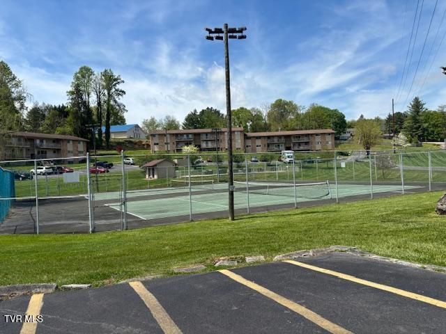 1145 Carriage Circle Apt 104, Bristol, VA 24201
