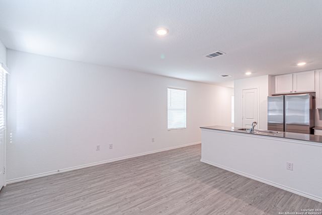 7627 PARISH PL, San Antonio, TX 78253