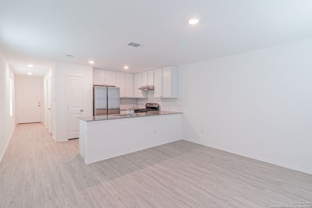 7627 PARISH PL, San Antonio, TX 78253