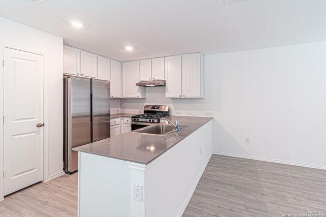 7627 PARISH PL, San Antonio, TX 78253