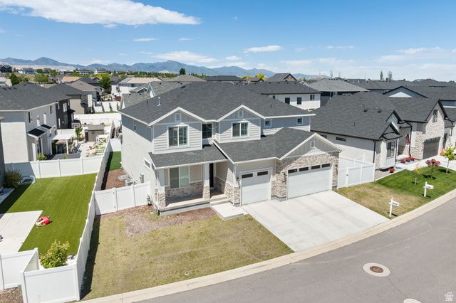 10938 S GLAMIS DUNE DR, South Jordan, UT 84009