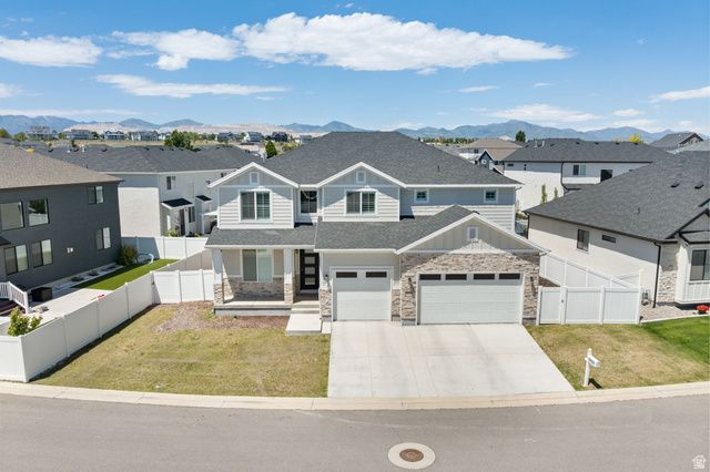 10938 S GLAMIS DUNE DR, South Jordan, UT 84009