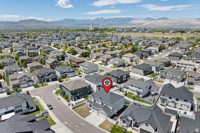 10938 S GLAMIS DUNE DR, South Jordan, UT 84009