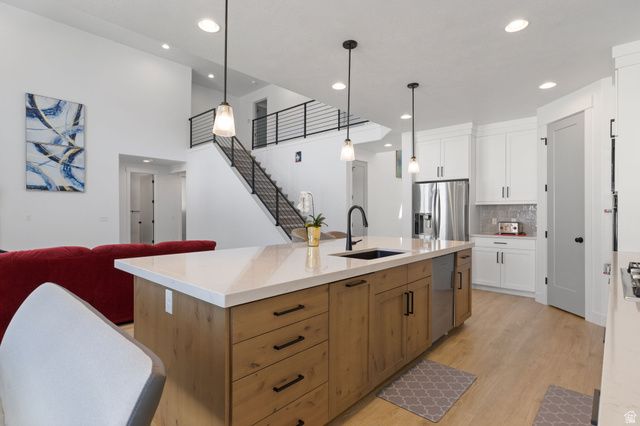 10938 S GLAMIS DUNE DR, South Jordan, UT 84009