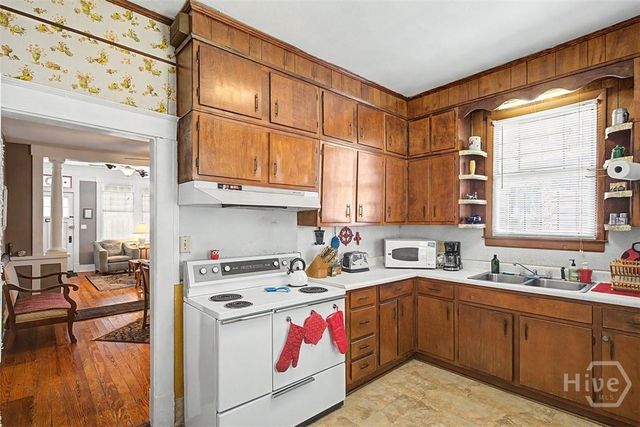 804 E 36th Street, Savannah, GA 31401