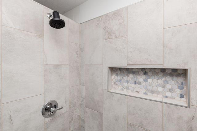 1706 SW Franklin Drive, Ankeny, IA 50023