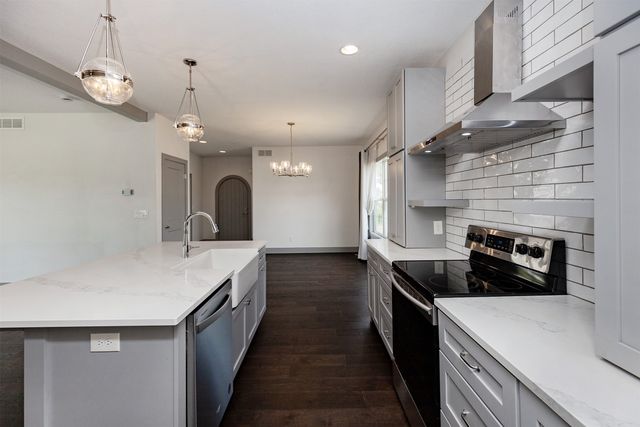 1706 SW Franklin Drive, Ankeny, IA 50023