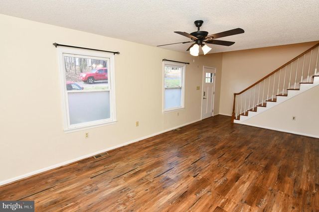 128 - 130 DOGWOOD DR, Cross Junction, VA 22625