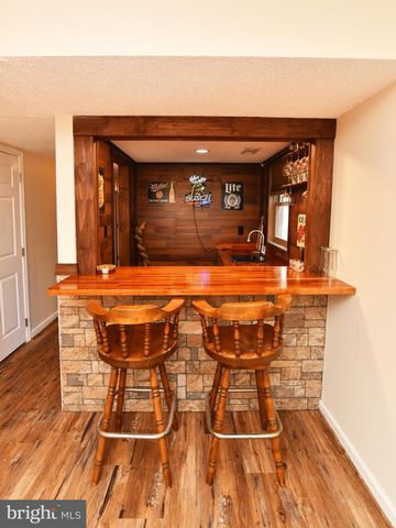 128 - 130 DOGWOOD DR, Cross Junction, VA 22625