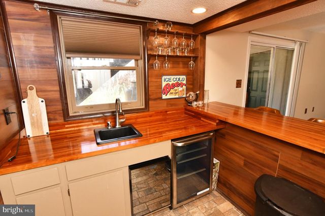 128 - 130 DOGWOOD DR, Cross Junction, VA 22625