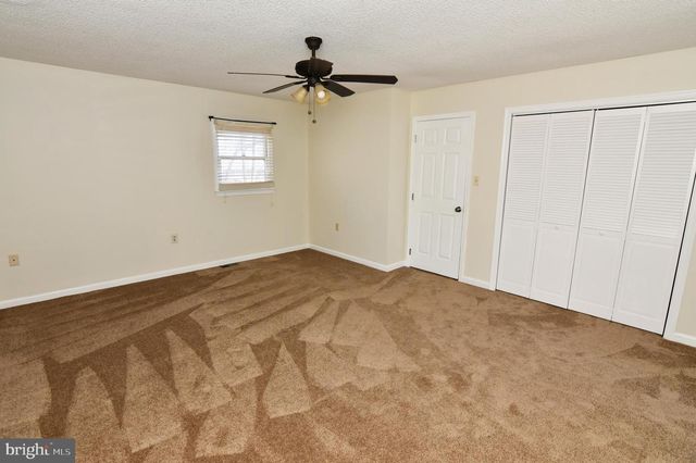 128 - 130 DOGWOOD DR, Cross Junction, VA 22625