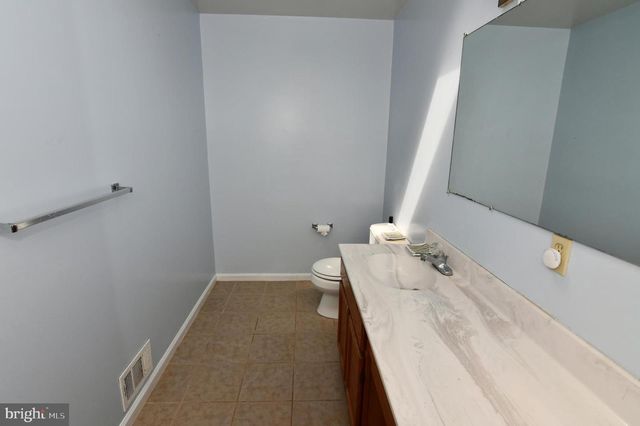 128 - 130 DOGWOOD DR, Cross Junction, VA 22625