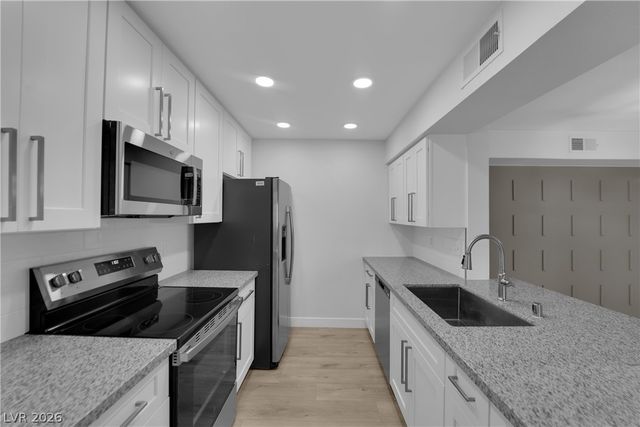 8101 West Flamingo Road 2152, Las Vegas, NV 89147