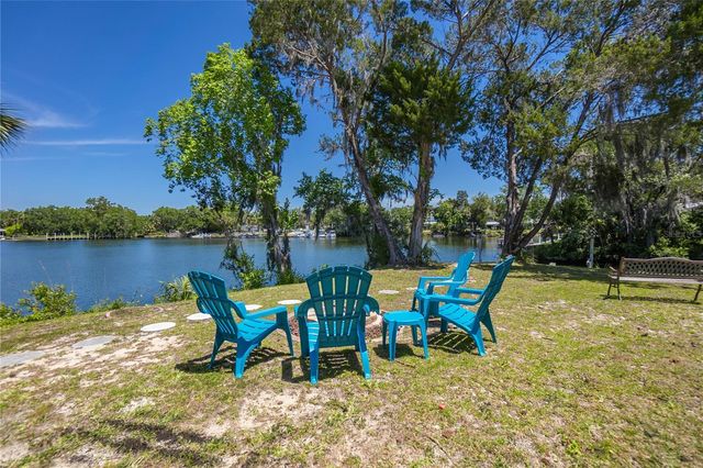 3861 N RINGDOVE POINT, Crystal River, FL 34428