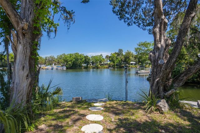 3861 N RINGDOVE POINT, Crystal River, FL 34428