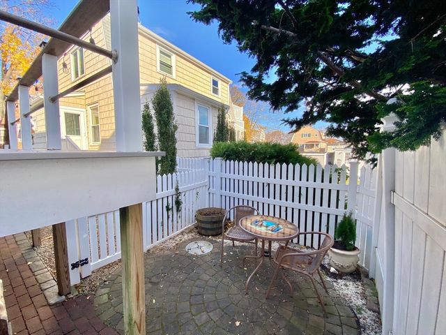 22 Sherman Ave, Nahant, MA 01908