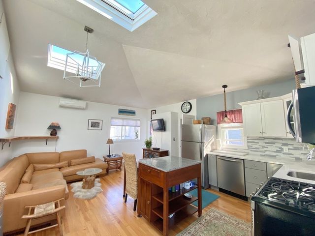 22 Sherman Ave, Nahant, MA 01908