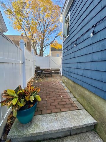 22 Sherman Ave, Nahant, MA 01908