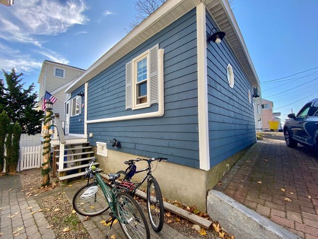 22 Sherman Ave, Nahant, MA 01908
