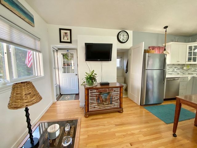 22 Sherman Ave, Nahant, MA 01908