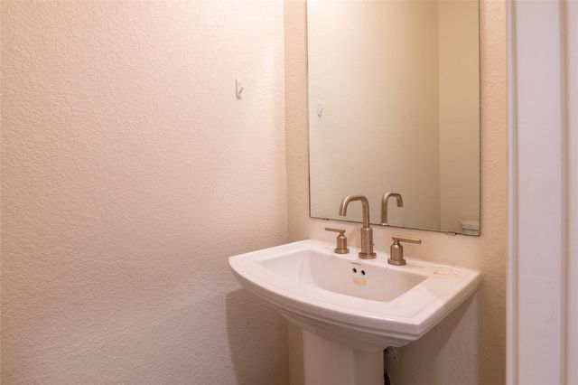 25012 Armagh Street, Hempstead, TX 77445