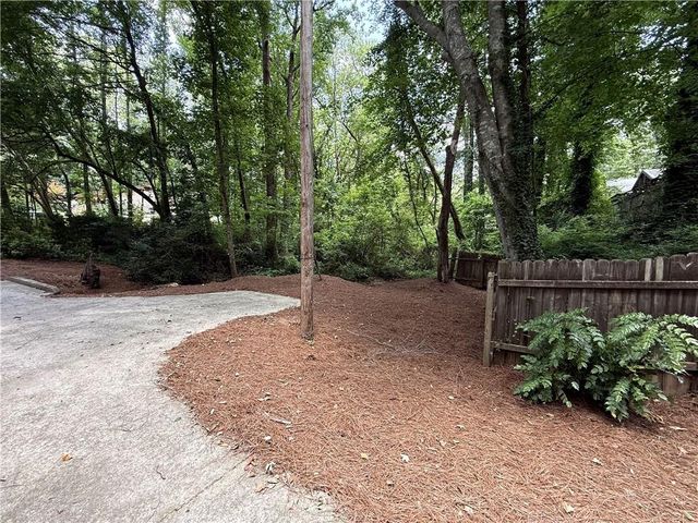 4508 Lost Mountain Court, Powder Springs, GA 30127