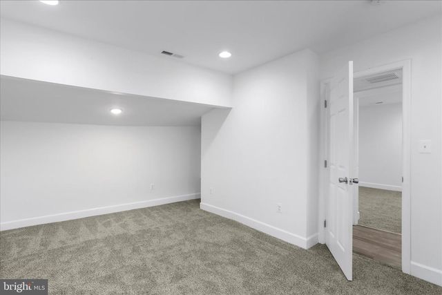 674 WINCHESTER AVE, Martinsburg, WV 25401